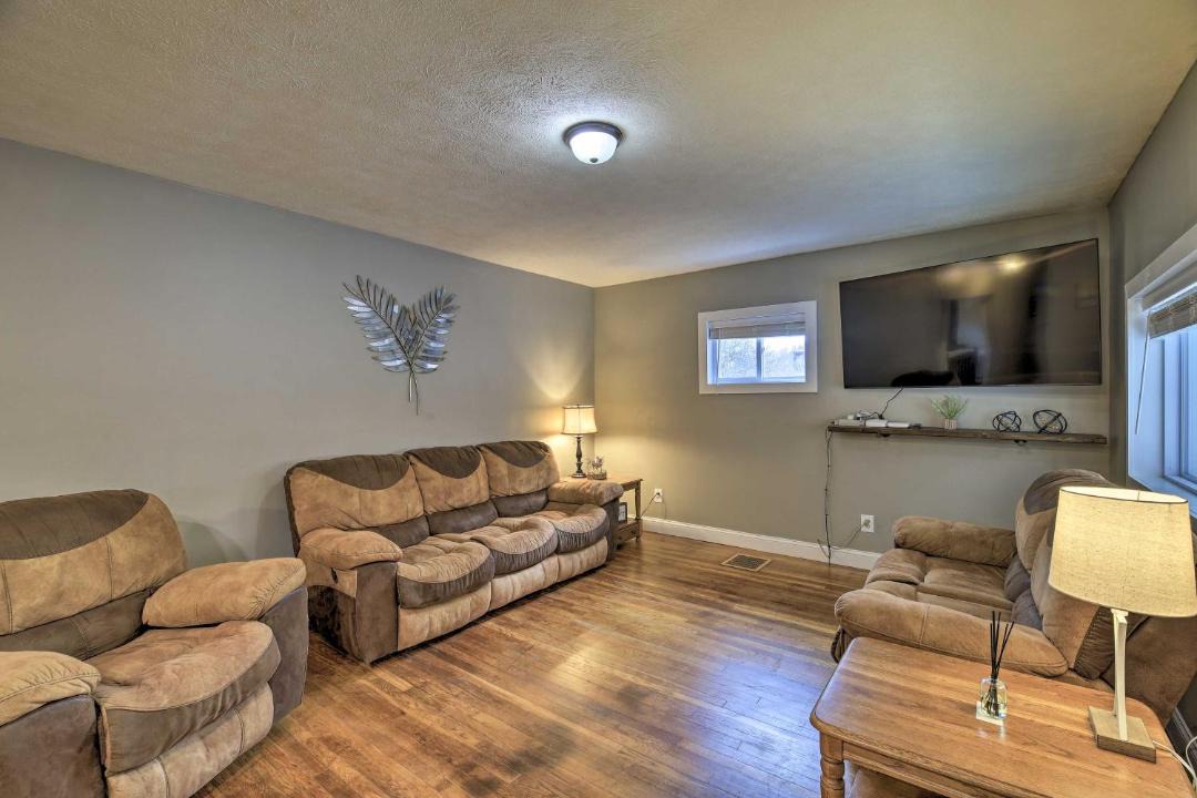 Photo of Livingroom in Mullens