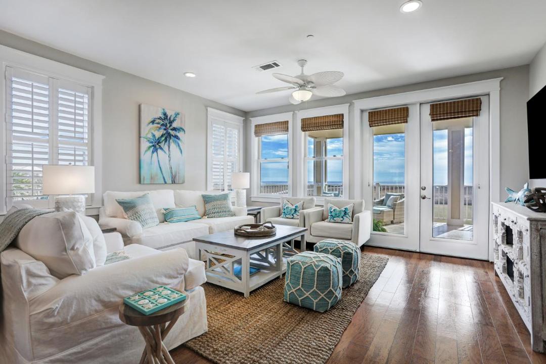 Photo of Livingroom in Red Fish Cove