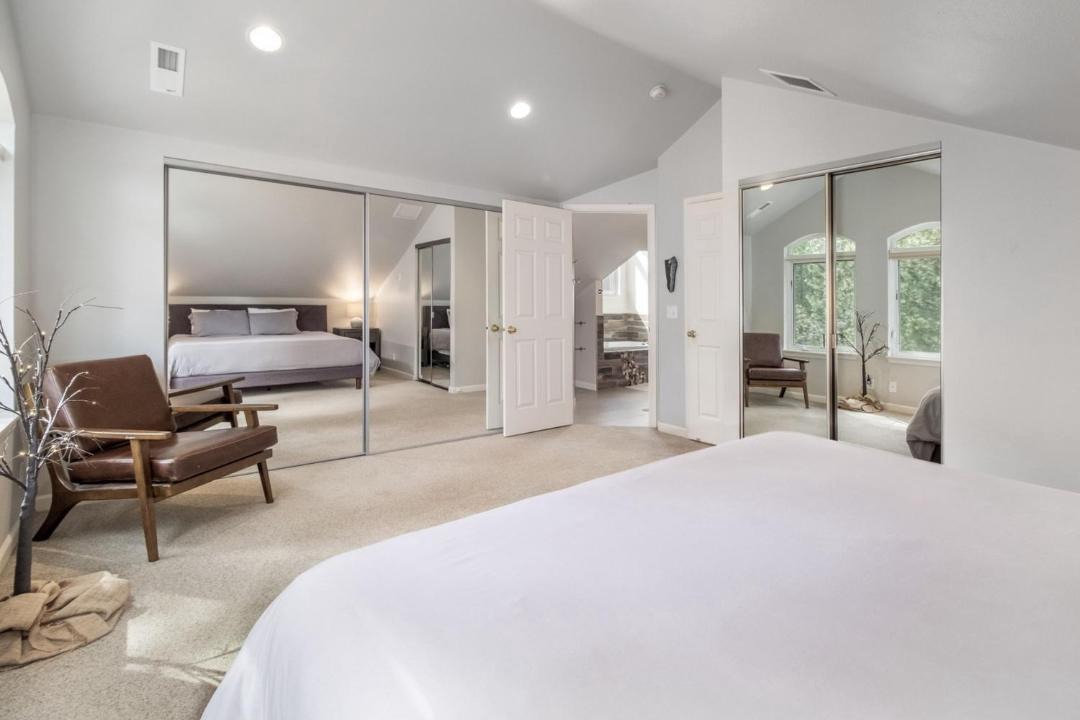 Photo of Bedroom in Leavenworth