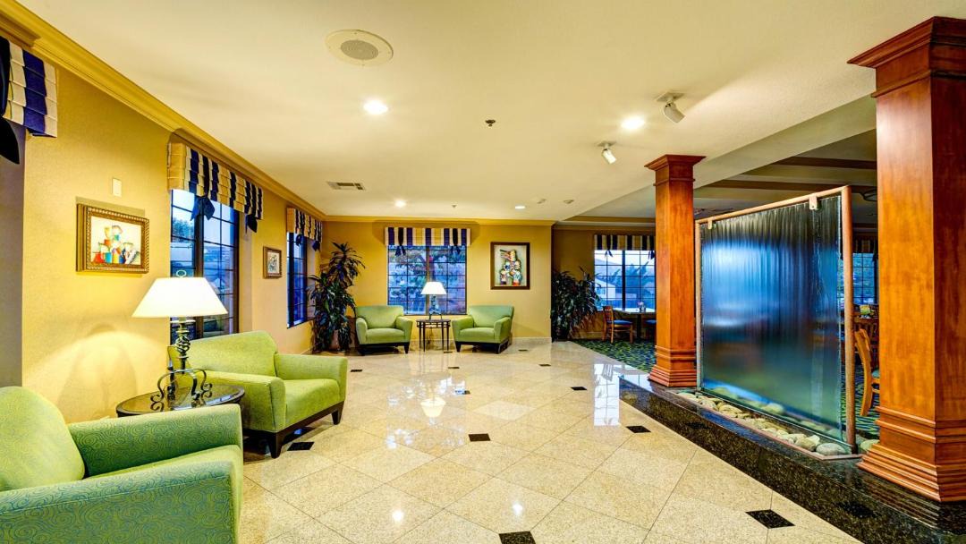 Photo of Livingroom in Rancho Bernardo