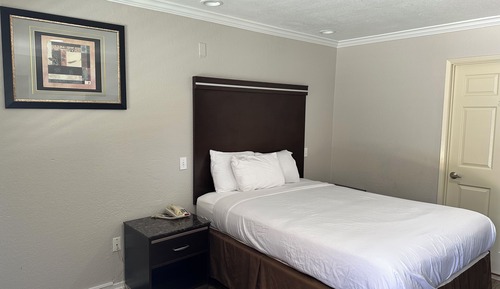 Standard Room, 1 Queen Bed, Non Smoking