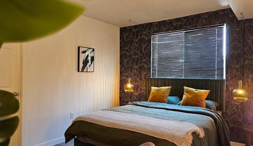 Standard Room, 1 Queen Bed