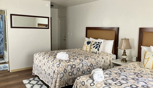 Exclusive Villa, Multiple Beds (Pickford Palms Estate C House, 6 mi f)