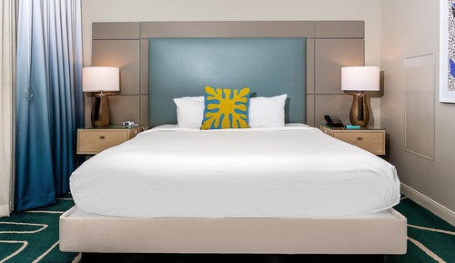 Suite, 1 King Bed with Sofa bed, City View