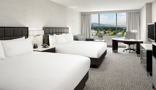 Deluxe Room, Multiple Beds (Large Room)