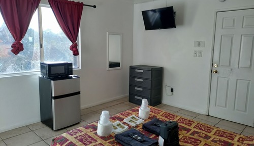 Economy Room