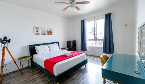 Double Room with Shared Bathroom