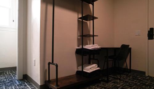 Single Bed in Mixed Dormitory Room