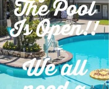 Poolside Deluxe Room with Two Beds