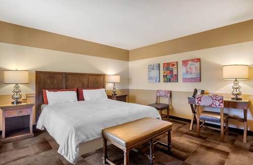 San Carlos Hotel | Carlton Oaks Lodge, Ascend Hotel Collection