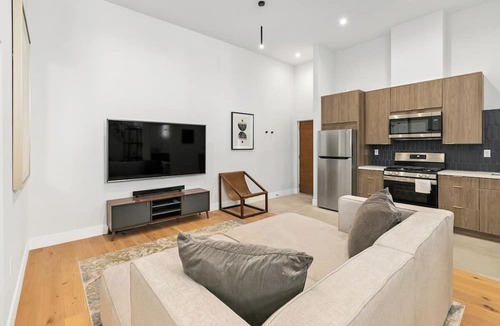 City Heights Apartment | Modern 2-bedroom apartment in Talmadge, San Diego