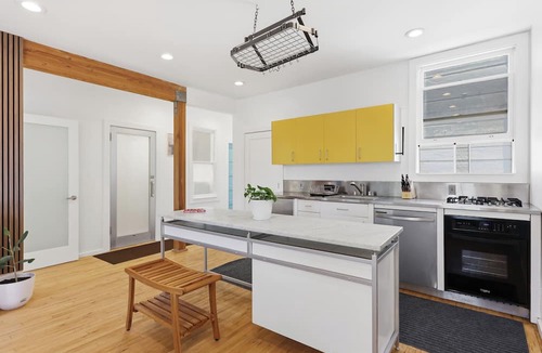 China Basin House | Peaceful 2-bedroom townhome in the heart of San Francisco with a touch of Zen
